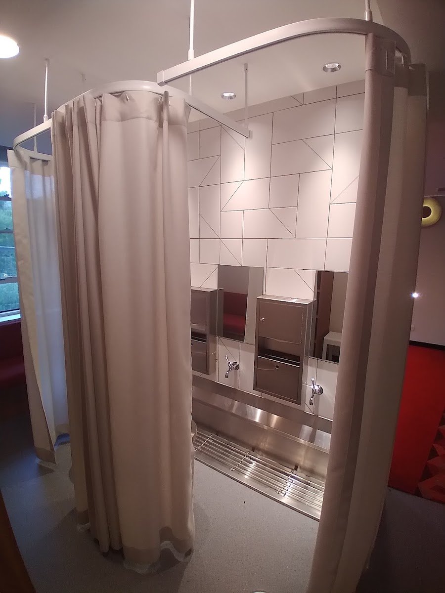 AL-INAYA PRAYER ROOM FOR SISTERS