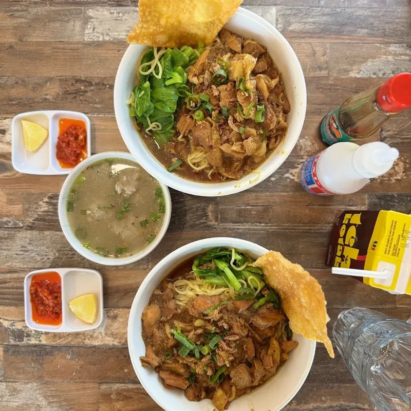 Pandan Leaf Indonesia Cafe Fine Foods