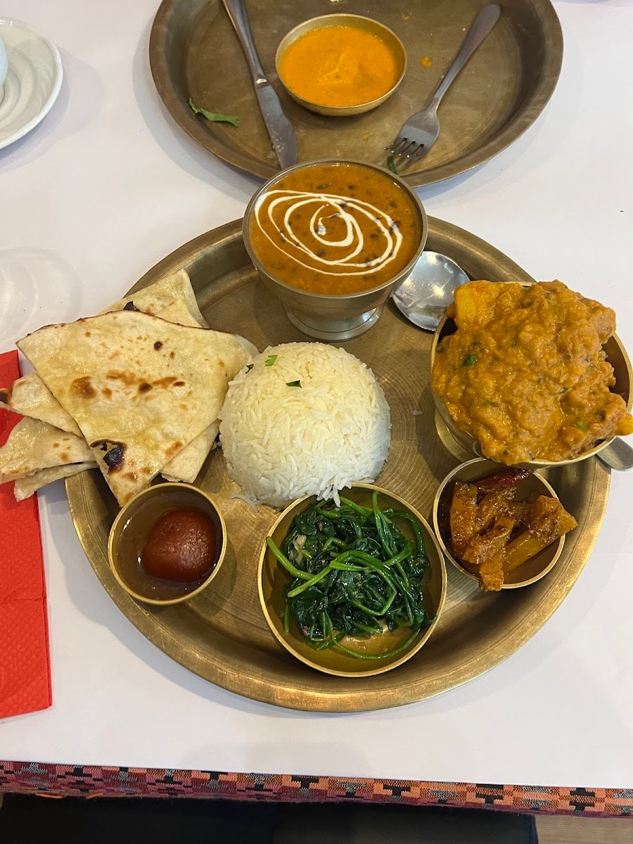 Tasty Momo Restaurant Nepalese Indian Cuisine