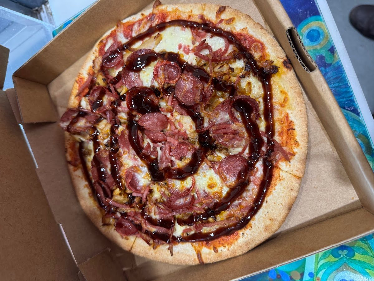 Muncheez Pizza and Kabab