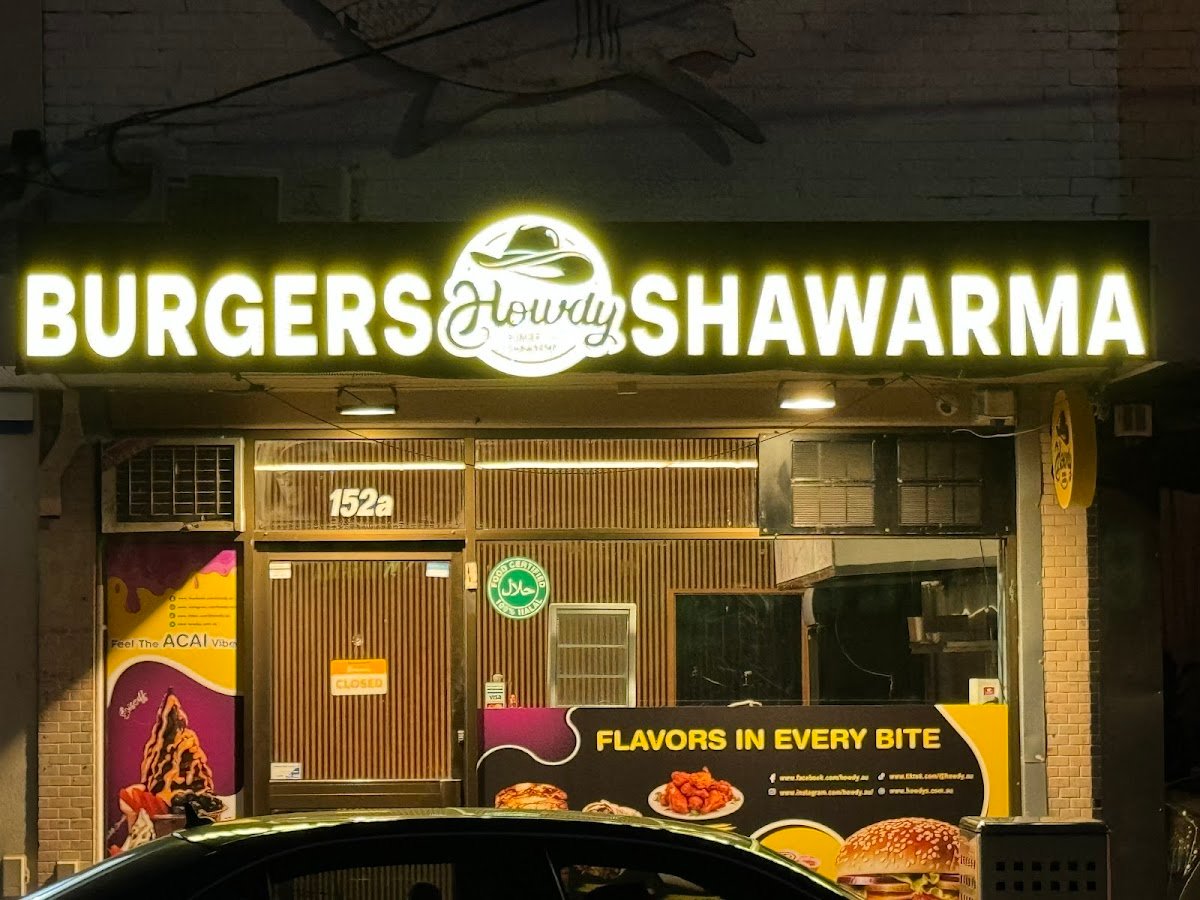 Howdy Burgers Shawarma
