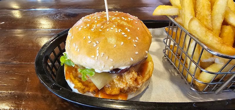 Yankees Burger Bar