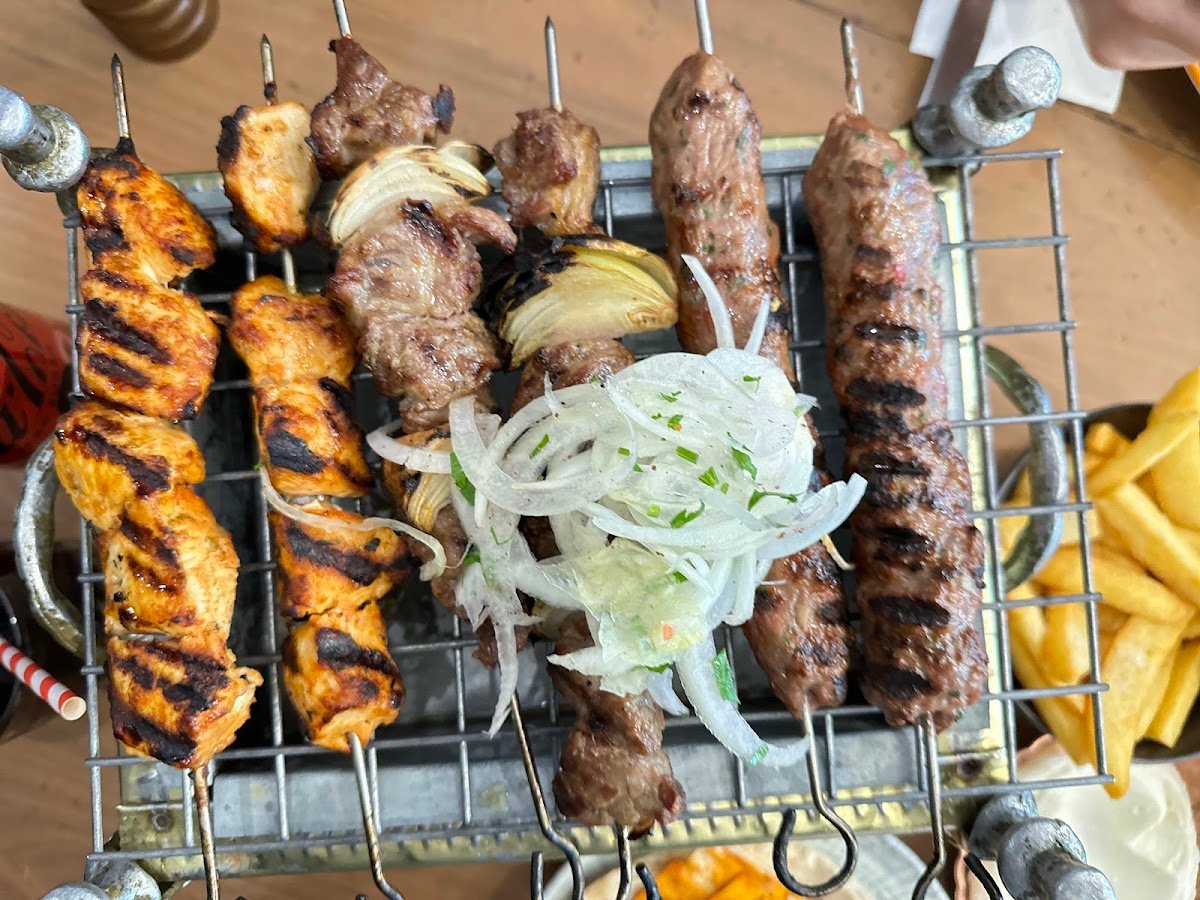 La Shish Lebanese Restaurant