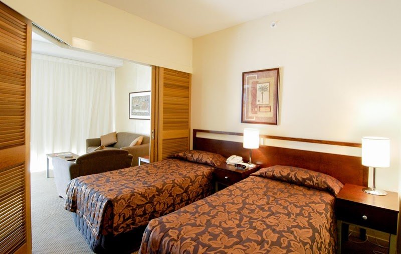 Broadbeach Savannah Hotel And Resort