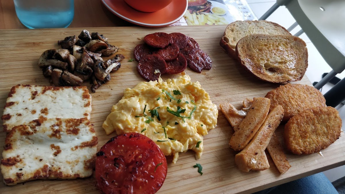 Halal Food Treasure Cafe