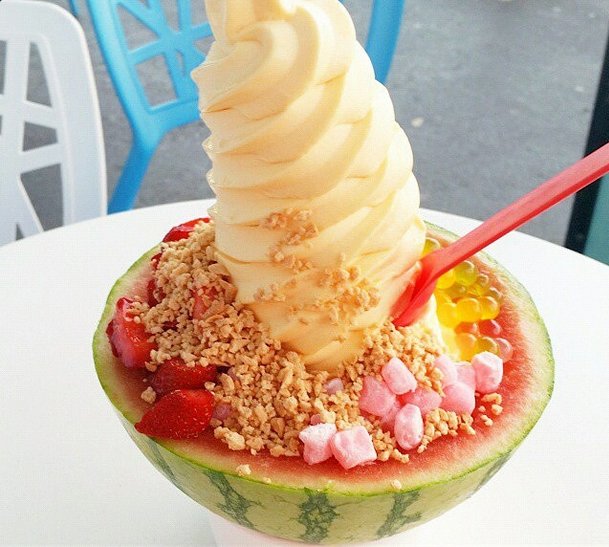 DAIREE FroYo BubbleTea Desserts Acai