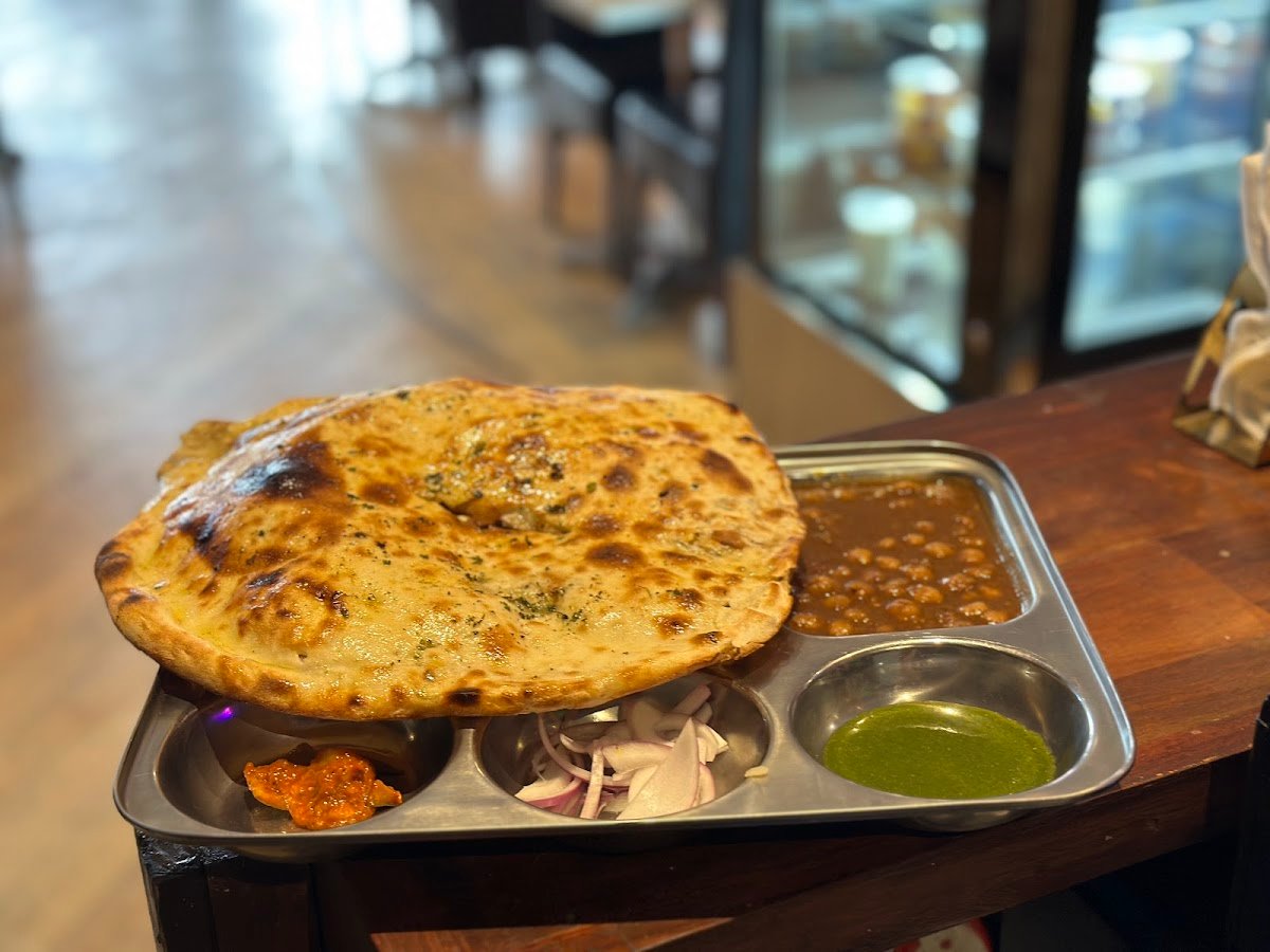PARATHAAS