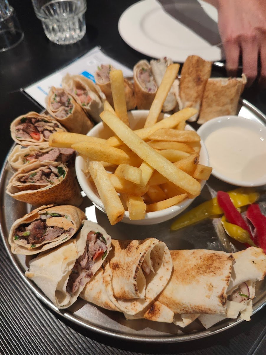 Arabesque Restaurant Lounge