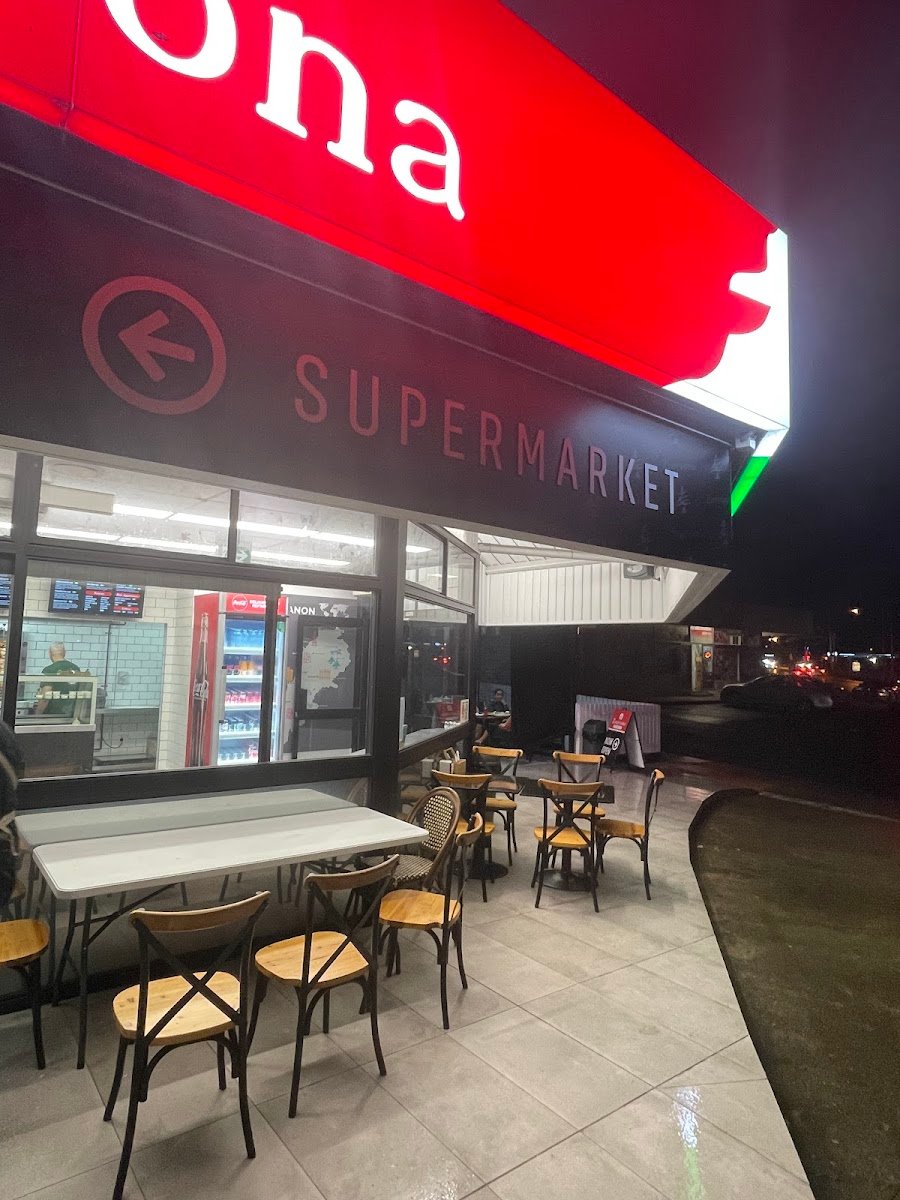 Zooroona Shawarma Snack