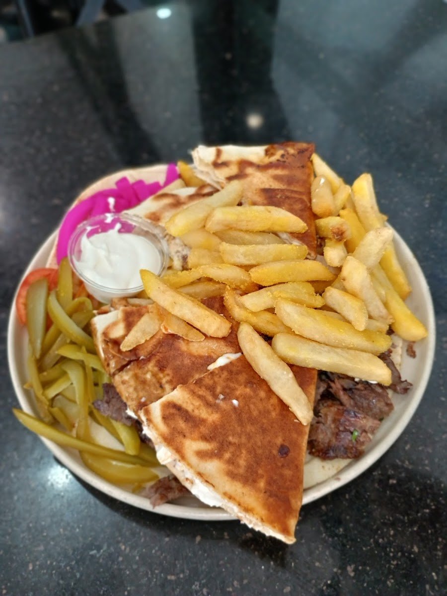 Zooroona Shawarma Snack
