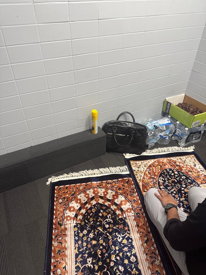 Craigieburn Central multi-faith prayer room musallah