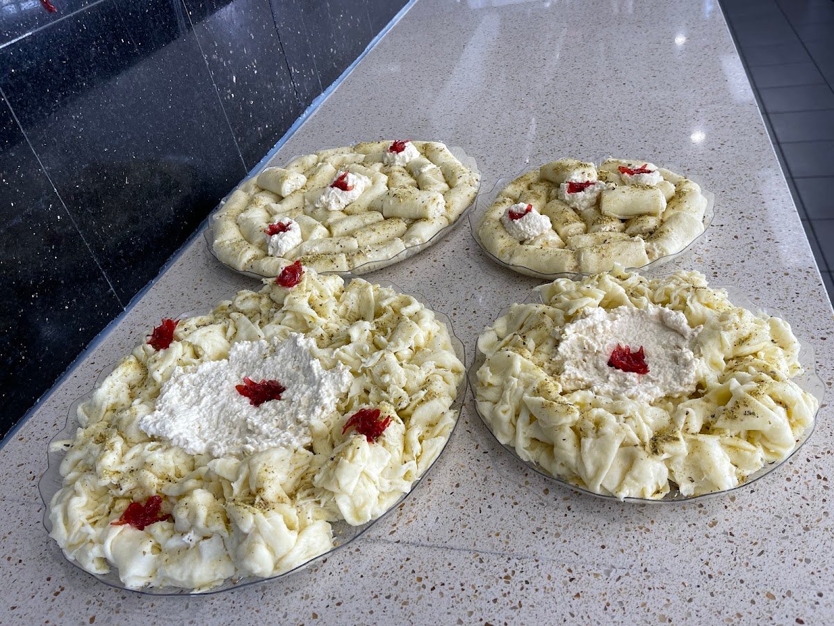 Mounas Sweets