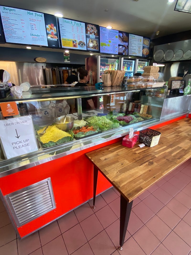 Hoxton Park Kebabs Cafe