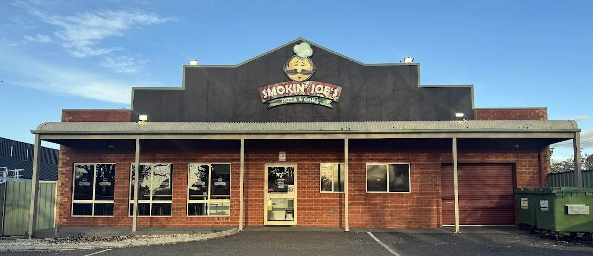 Smokin Joes Pizza Grill - Flora Hill