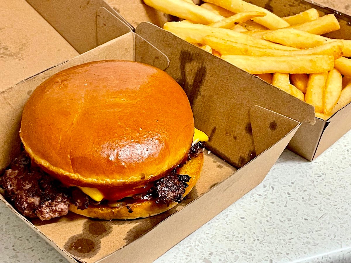 Z TOWN BURGERS - ADELAIDE