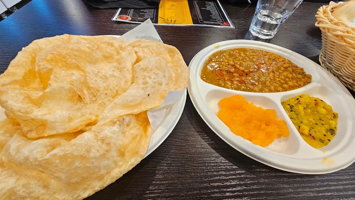 Lahori Khabbay Restaurant